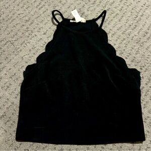 Forever 21 Scalloped Halter Crop Top